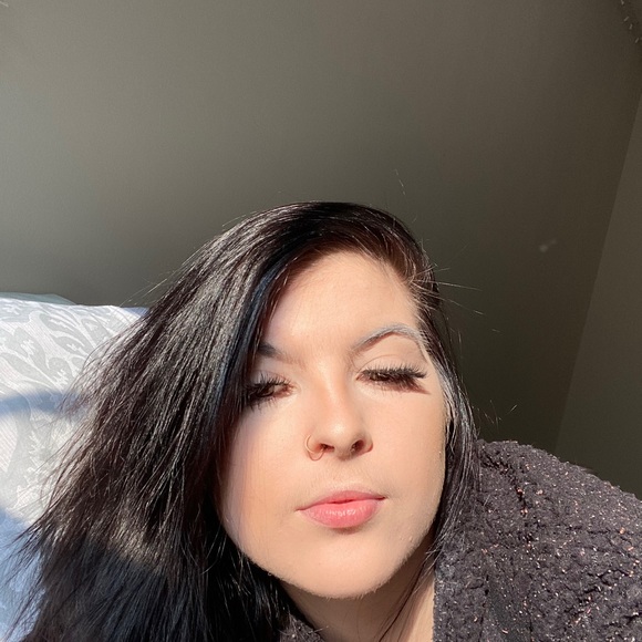 Meet your Posher, Autumn - Picture 1 of 1